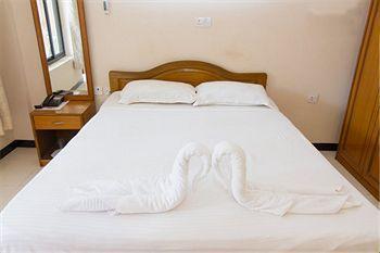White Orchid Resort Candolim Eksteriør bilde